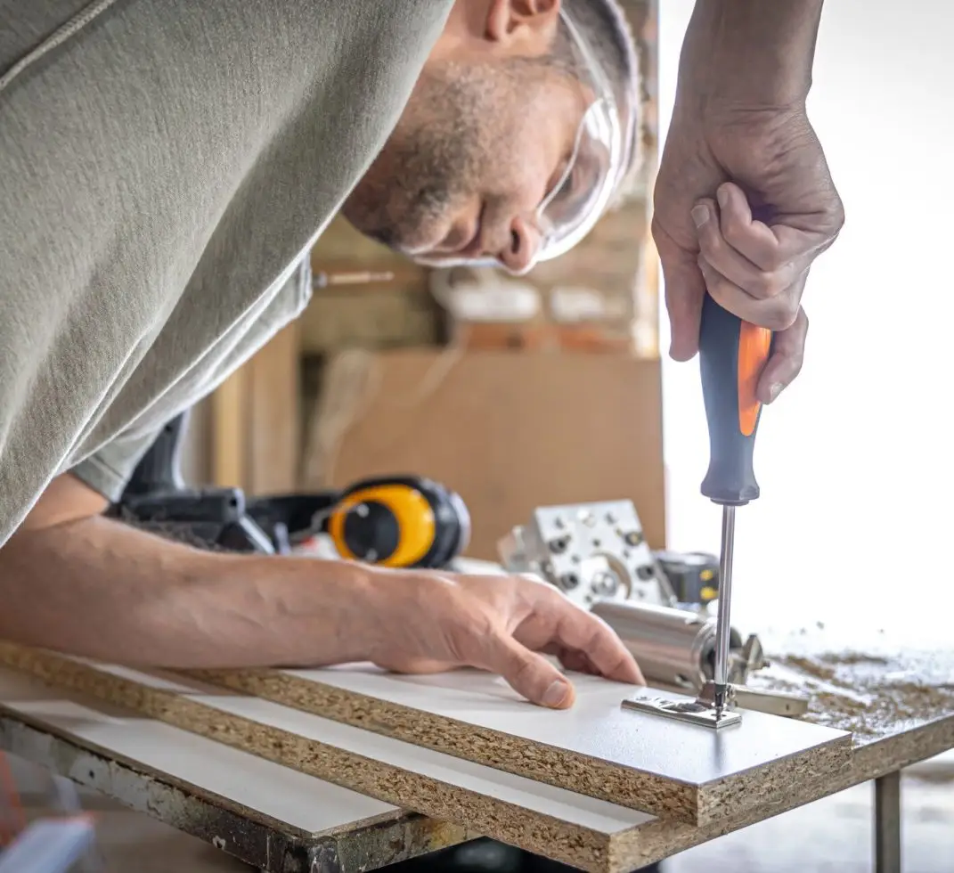 Montážník pro zahraničí